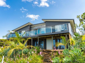 Cheviot's Hideaway - Mangawhai Heads Holiday Home